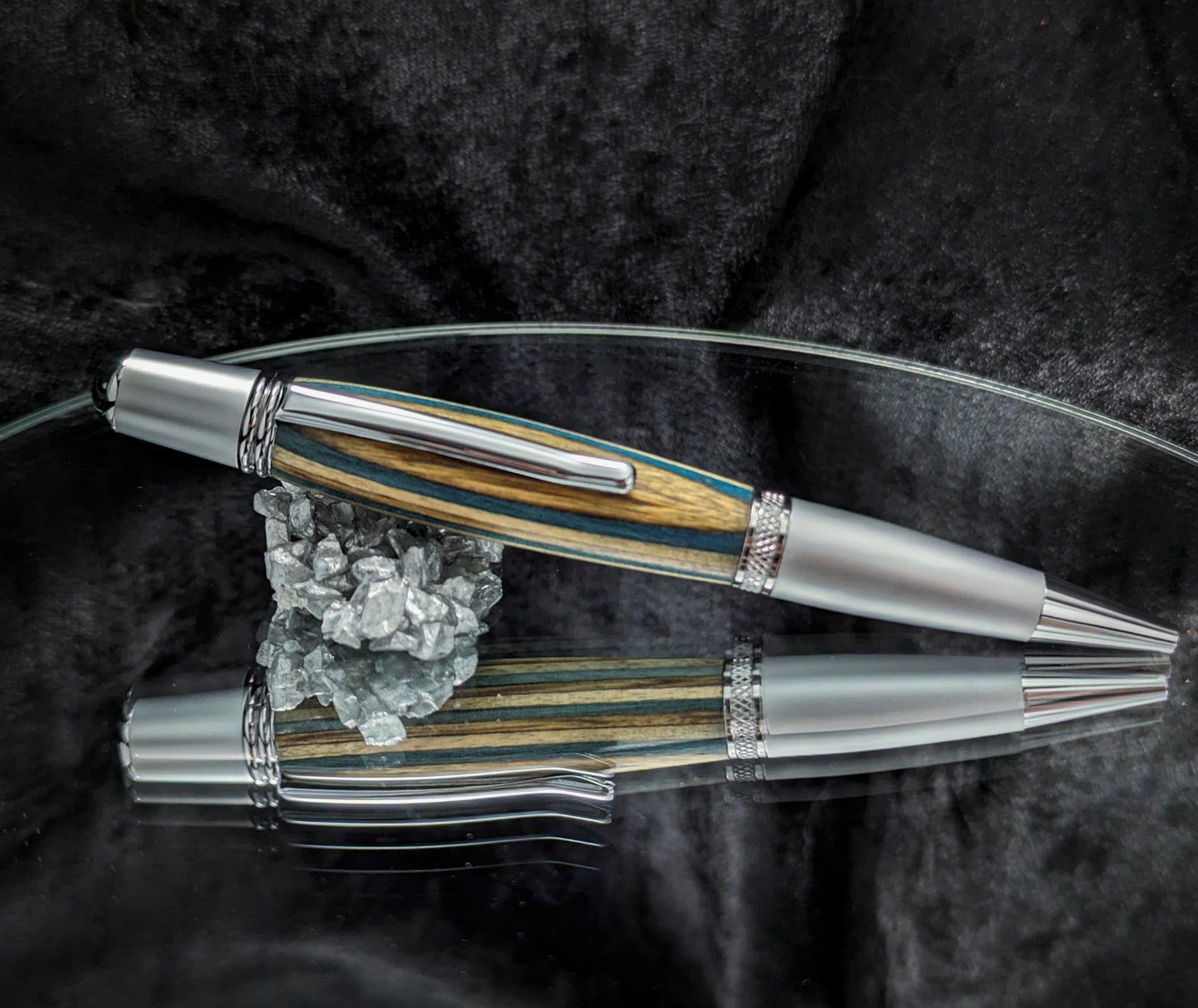 Spectra blue stripe twist pen