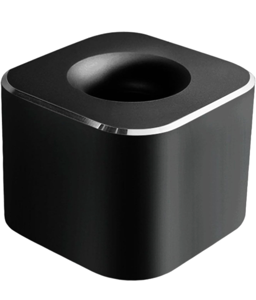 Black metal square pen stand