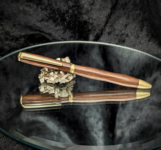 Walnut twist pen