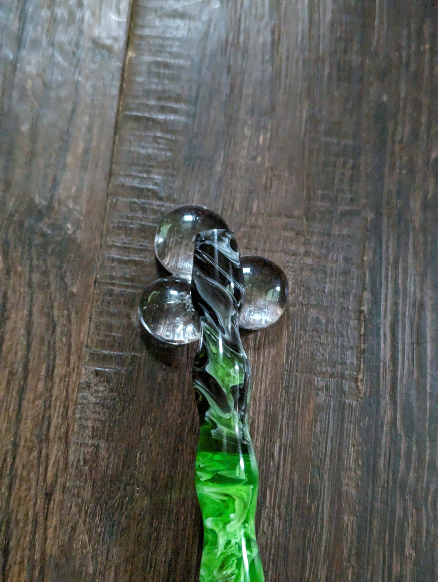 Green and Black diamond painting pen